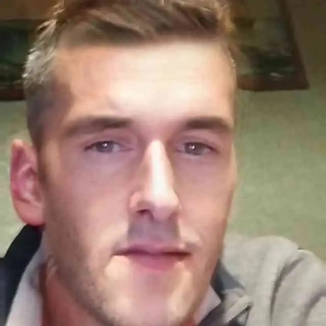 Timotee - Sites de rencontre musulmans à Zweisimmen Profil de Timotee, 24 ans, Sites de rencontre musulmans à Zweisimmen (Berne)